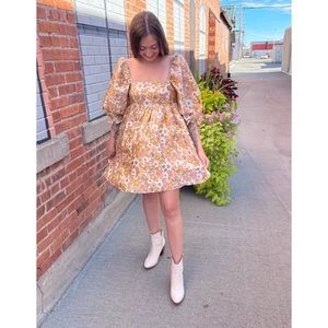 Storia Puff Sleeve 70s Floral Babydoll Peplum Dress